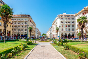 Obraz premium Aristotelous (Aristotle) Square in center of Thessaloniki, Greece