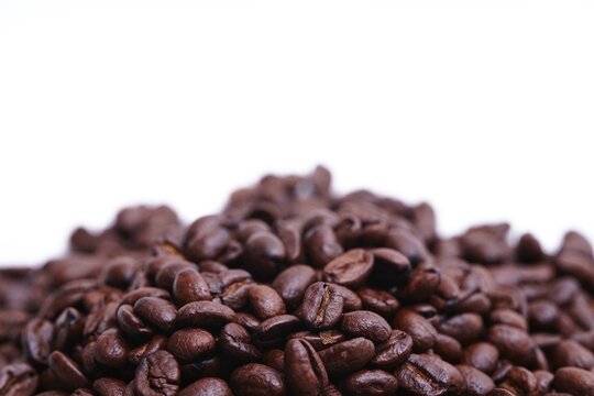 Picture of dark brown roasted coffee beans