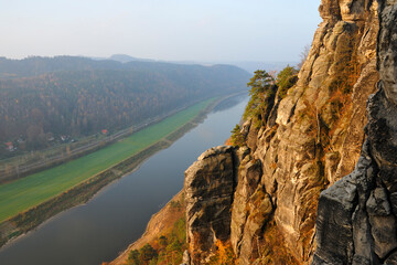 Blick von der Basteibrücke auf die Elbe