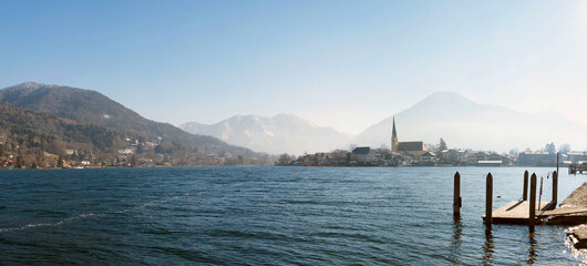 Rottach-Egern in den Bayerischen Alpen am Südufer des Tegernsees
