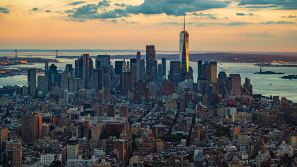 Fototapeta premium A dusk over the lower Manhattan.