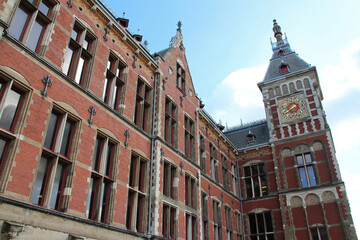 Fototapeta premium railway station in amsterdam (the netherlands) 