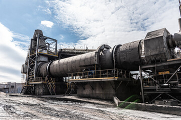 Naklejka premium Industrial equipment, constructions, power machines in oil refinery plant