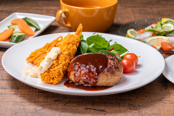 美味しそうなハンバーグランチ　hamburger steak