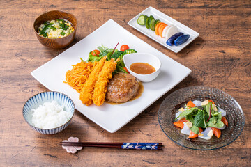 ハンバーグ定食　Japanese meal