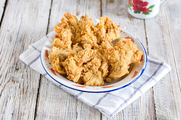 crispy mushroon in a plate
