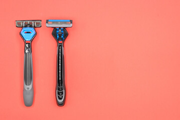 reusable razor with replaceable blades