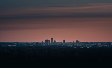 Sonnenuntergang über dem Ruhrgebiet im Winter