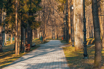 Wysowa Zdr&oacute;j, spacer w parku zdrojowym