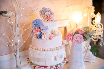 wedding cake with roses　ウェディングケーキ