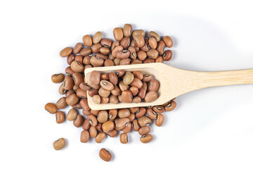 Obraz premium Brown cowpeas (Yunakesa Brown Crowder Cowpea, Dixie Lee Pea), Brown crowder peas with wooden spoon