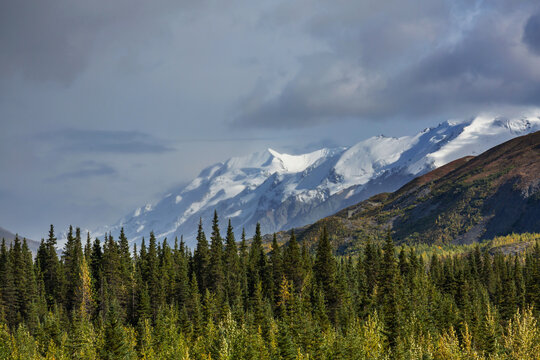 Mountains in Alaska © Galyna Andrushko