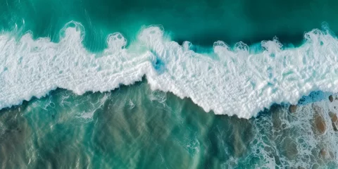 Photo sur Plexiglas Cristaux Gorgeous drone photo of white waves in tropical waters