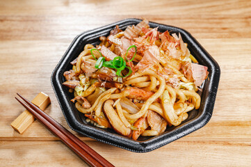 しょうゆ味の焼うどん