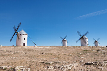 beautiful photo of the windmills in campo de criptana