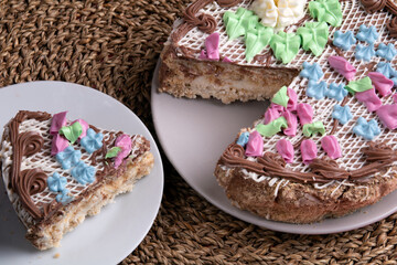 photo of the cut round cake