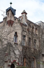 Das von ihm selbst entworfene Wohnhaus des Berliner Baumeisters Gustav Lilienthal, Bruder und...