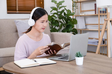 Online learning can be a powerful tool for women who are looking to advance their careers or switch to a new field.