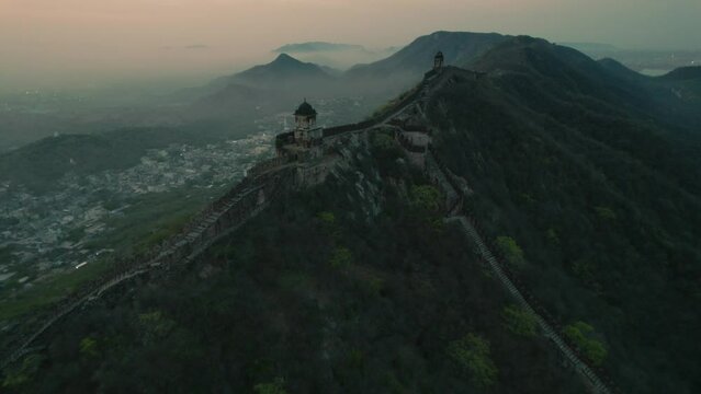 Aerial view of The Jaipur Wall built around the Amer Fort in Jaipur, Rajasthan, India.