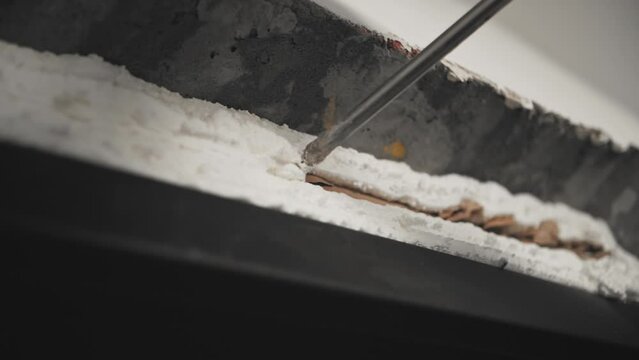 Builder uses polyurethane foam for mounting doors