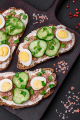 Delicious sandwiches consisting of grilled toast, canned tuna, cream cheese