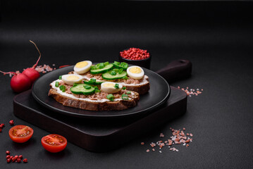 Delicious sandwiches consisting of grilled toast, canned tuna, cream cheese