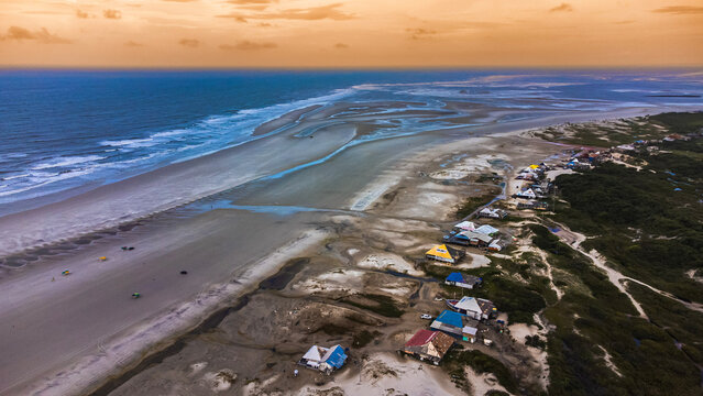 Salin&oacute;polis Atalaia Salinas Par&aacute; Praia Cidade Litoral Amazonia Ruas Estrada F&eacute;rias Feriado Viajar Viagem Paraense Salinopolis Para Paisagem Litoranea A&eacute;rea Drone &Ocirc;nibus Carro Ver&atilde;o Veraneio