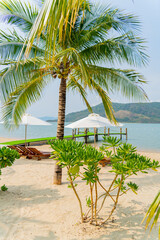 Fototapeta na wymiar Sea beach. Orchid Island near Nha Trang in Vietnam.