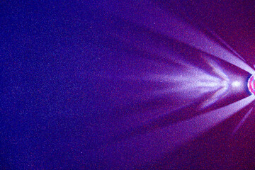 On a lilac and blue gradient fine-grained background, a light purple diffused beam of light