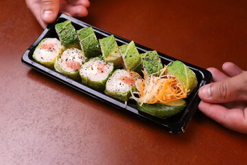 Green Sushi