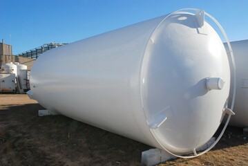 cryogenic tank for liquid oxygen nitrogen, Cryogenic storage tank for gases