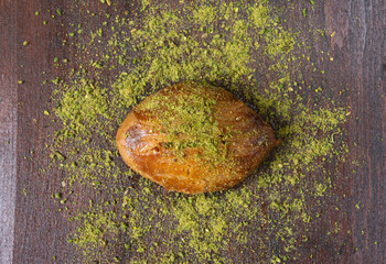 Turkish Dessert Background Photo, Traditional Turkish Pistachio Sugarpare (Fistikli Sekerpare)...