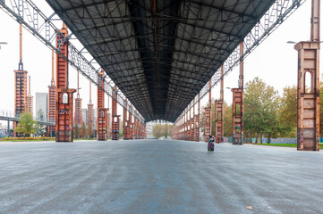 Italia. Torino. Parco Dora ex fabbrica industriale riconvertita a lugo di ritrovo e cultura. Città...