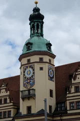 Fototapeten FU 2022-07-15 LeipStadt 75 Ein alter Kirchturm mit Uhr ragt in den Himmel © Sabine