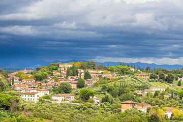 Fototapeta na wymiar Blick über die Stadt Siena in Italien
