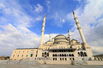 Fototapeta na wymiar Ankara Kocatepe mosque view 