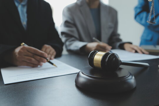 Lawmaking bilder – Bläddra bland 11,928 stockfoton, vektorer och videor ...