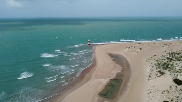 Praia Pen&iacute;nsula Galinhos Paisagem Rio Grande do Norte Farol Barcos Dunas Salinas Manguezais Ilhas Praias Rio Areia Mar Oceano &Aacute;gua Drone A&eacute;reo Paradis&iacute;aco Viagem Turismo Tur&iacute;stico Nordeste Brasil