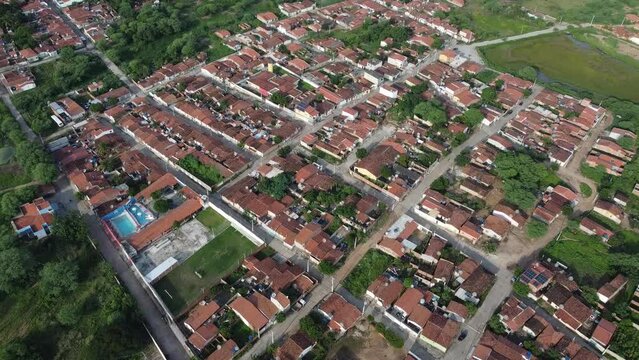 Exu Pernambuco Luiz Gonzaga M&uacute;sica Paisagem Nordeste Caatinga Sert&atilde;o Bai&atilde;o Forr&oacute; Drone Cidade Parque Aza Asa Branca Brasileiro Viagem Turismo M&uacute;sica Serra do Araripe Cear&aacute; Est&aacute;tua Cidade Interior 