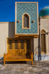 Colorful traditional uzbek facade with mosaic in Samarkand, Uzbekistan - 589367942