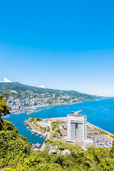 熱海市街と相模湾