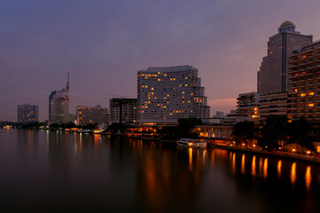 Obraz premium Morning sunrise over Bangkok city