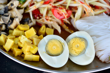 salad with egg and cheese