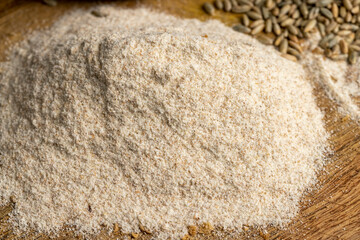 Wheat flour with bran for cooking bread