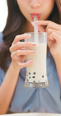 girl drink bubble tea