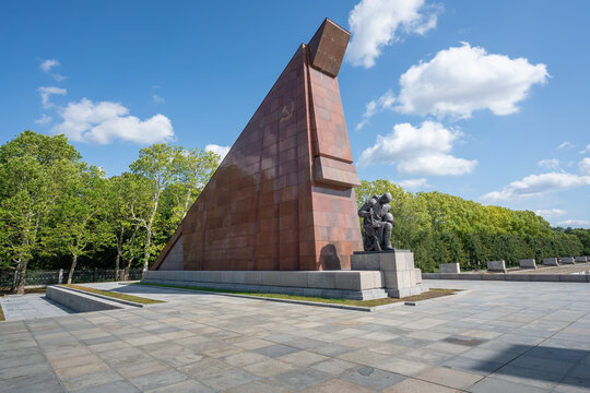 Soviet War Memorial at Treptower Park - Berlin, Germany