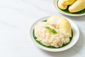 Durian sticky rice on plate