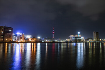 Fototapeta premium 新潟市の夜景