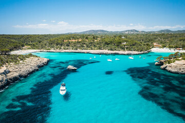 Obraz na płótnie Canvas Blue water in tranquility bay on Mallorca. 