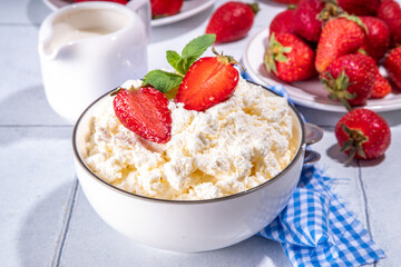 Cottage cheese with fresh strawberry